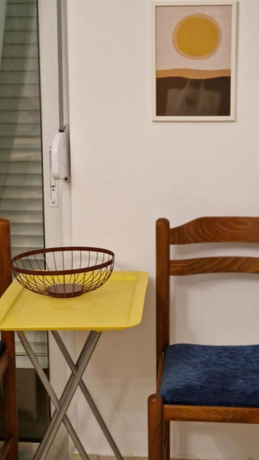 Quiet With Easy Access To Attractions. Rhodes City