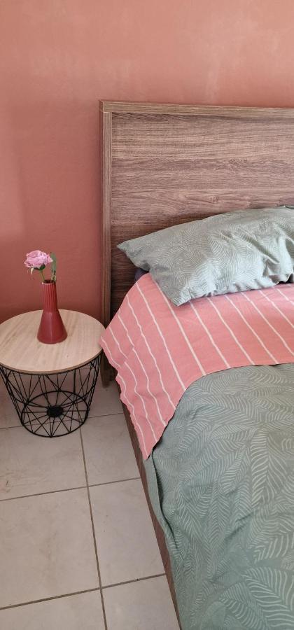 Appartement Quiet With Easy Access To Attractions. Rhodes City